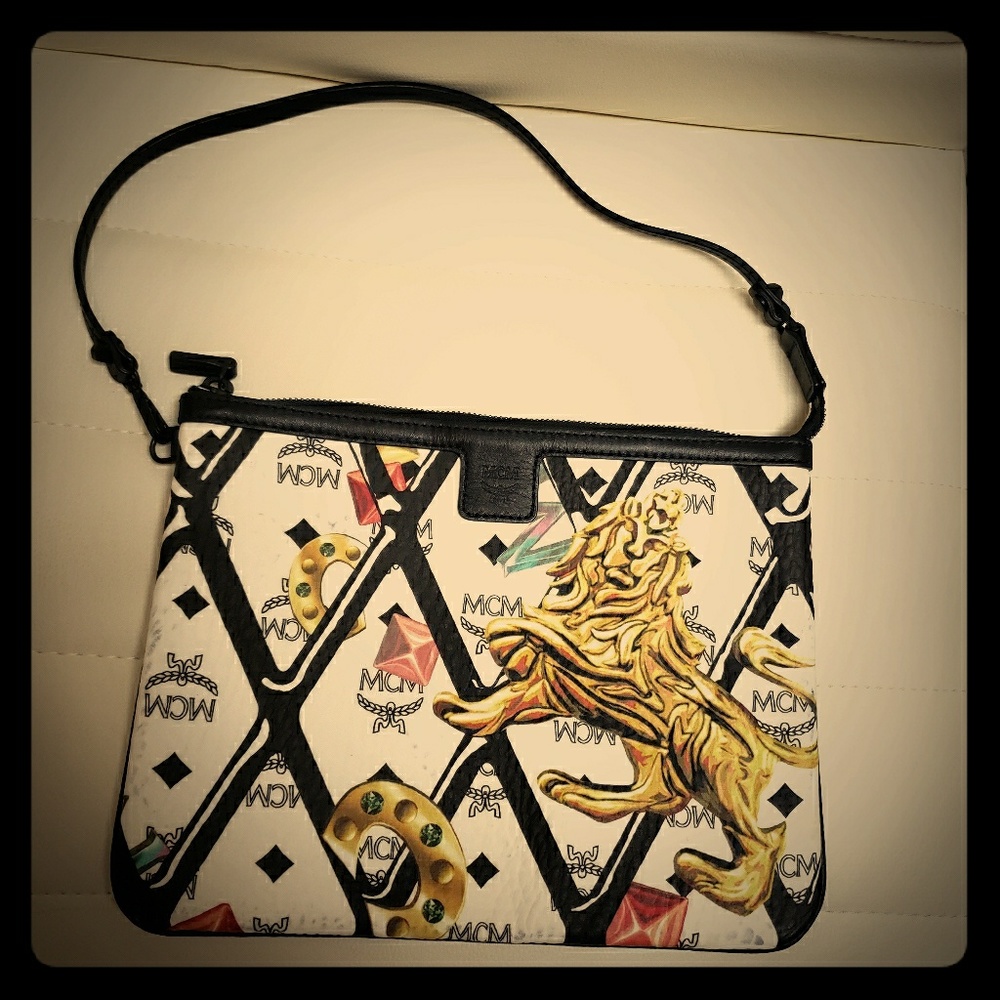 MCM Limited Edition Lion Pouch